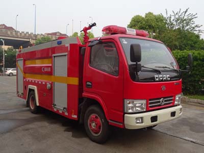 程力威牌CLW5070GXFGL25型干粉水聯用消防車